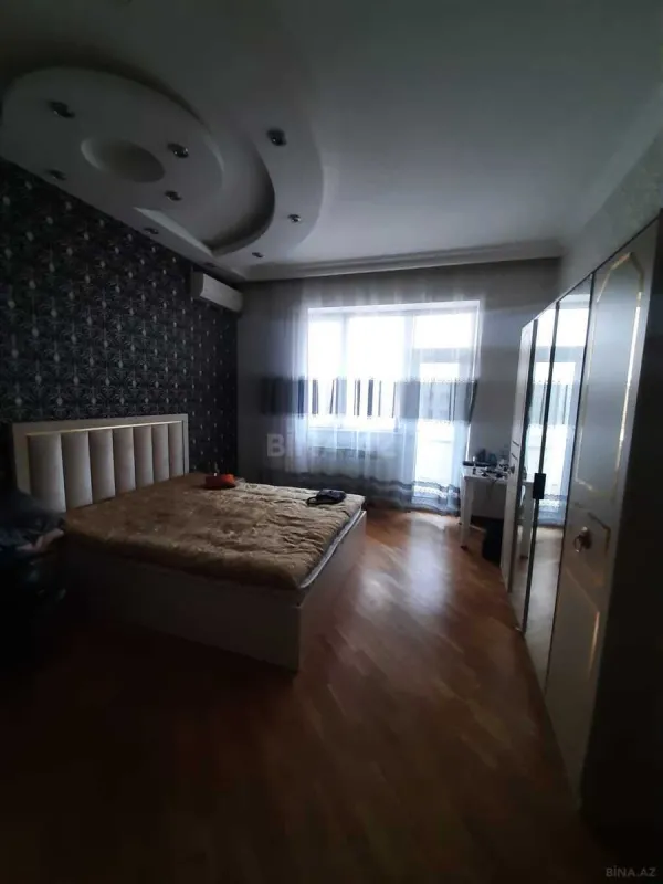 Kirayə verilir 3 otaqlı mənzil 130 m²