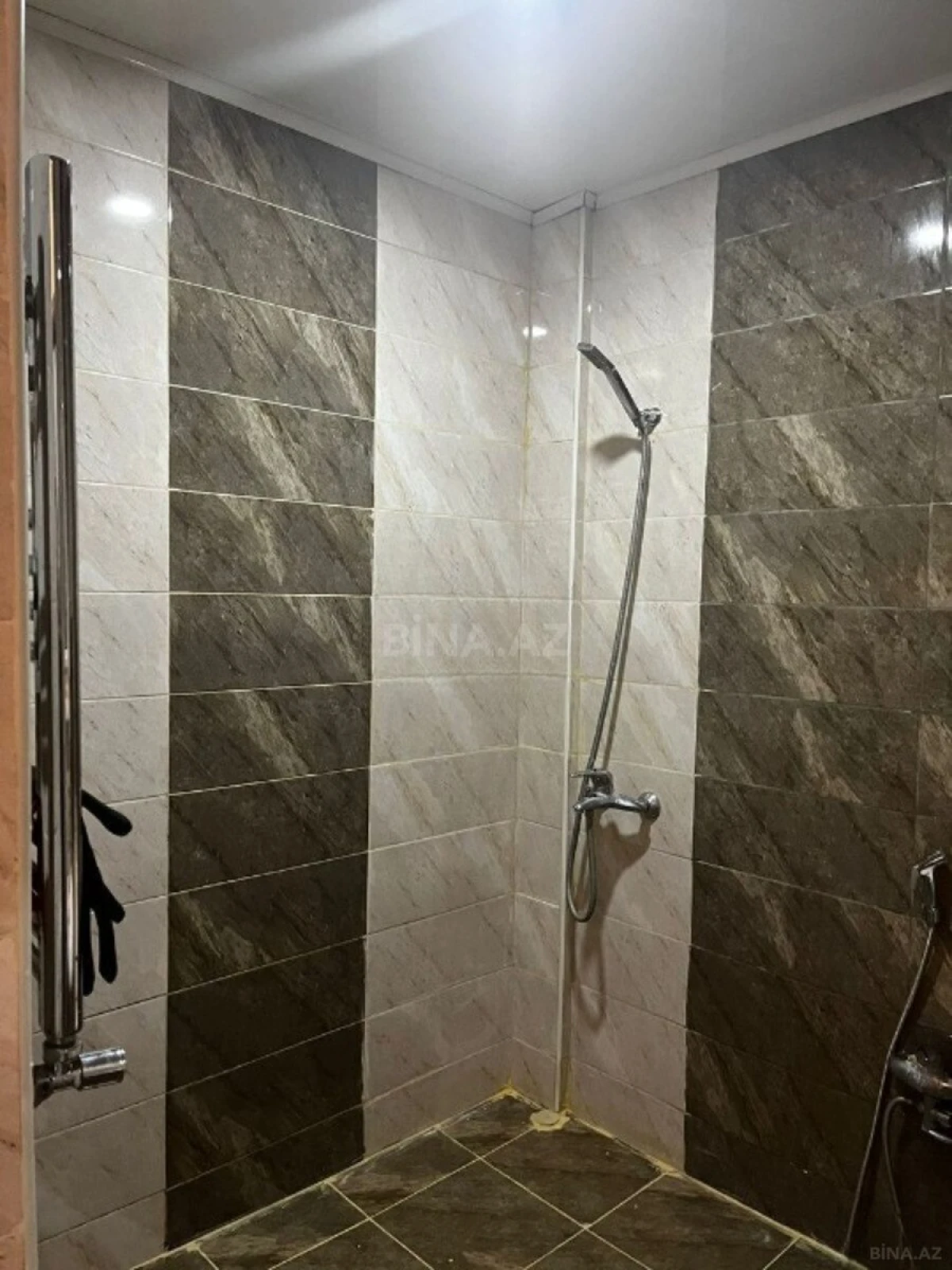 Satılır 2 otaqlı mənzil 47 m²