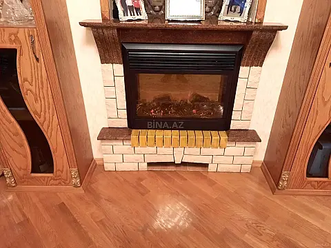 Satılır 4 otaqlı mənzil 180 m²