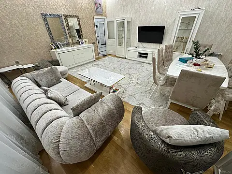 Satılır 3 otaqlı mənzil 137 m² — Bakı 3 otaq 137.00 m²