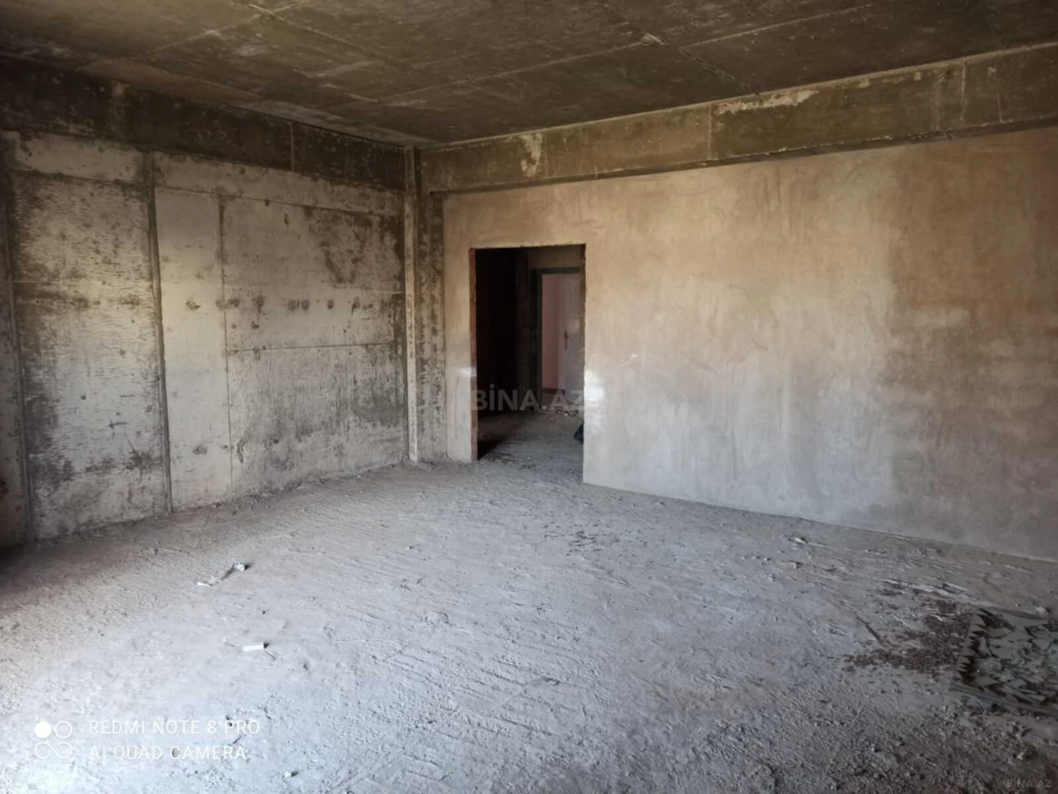 Satılır 4 otaqlı mənzil 165 m²