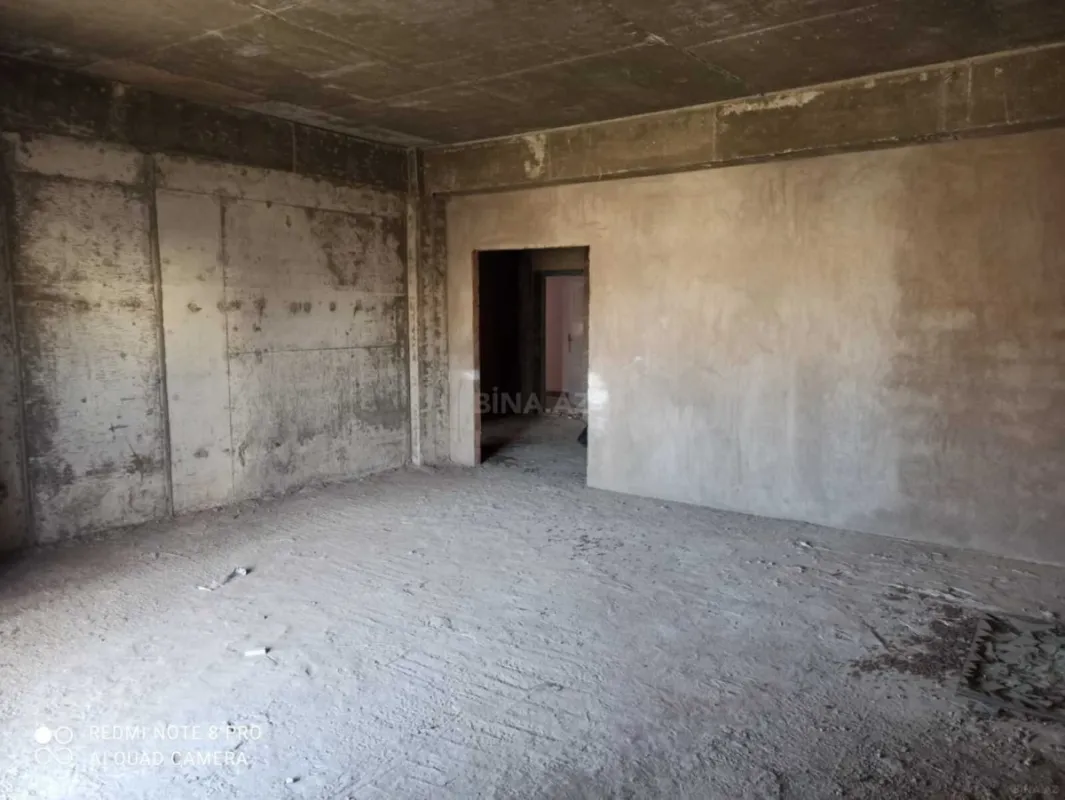 Satılır 4 otaqlı mənzil 165 m²