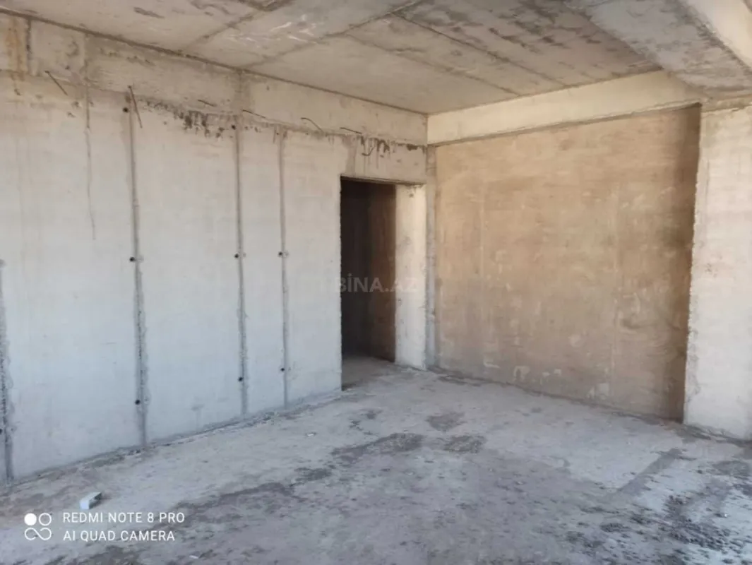 Satılır 4 otaqlı mənzil 165 m²