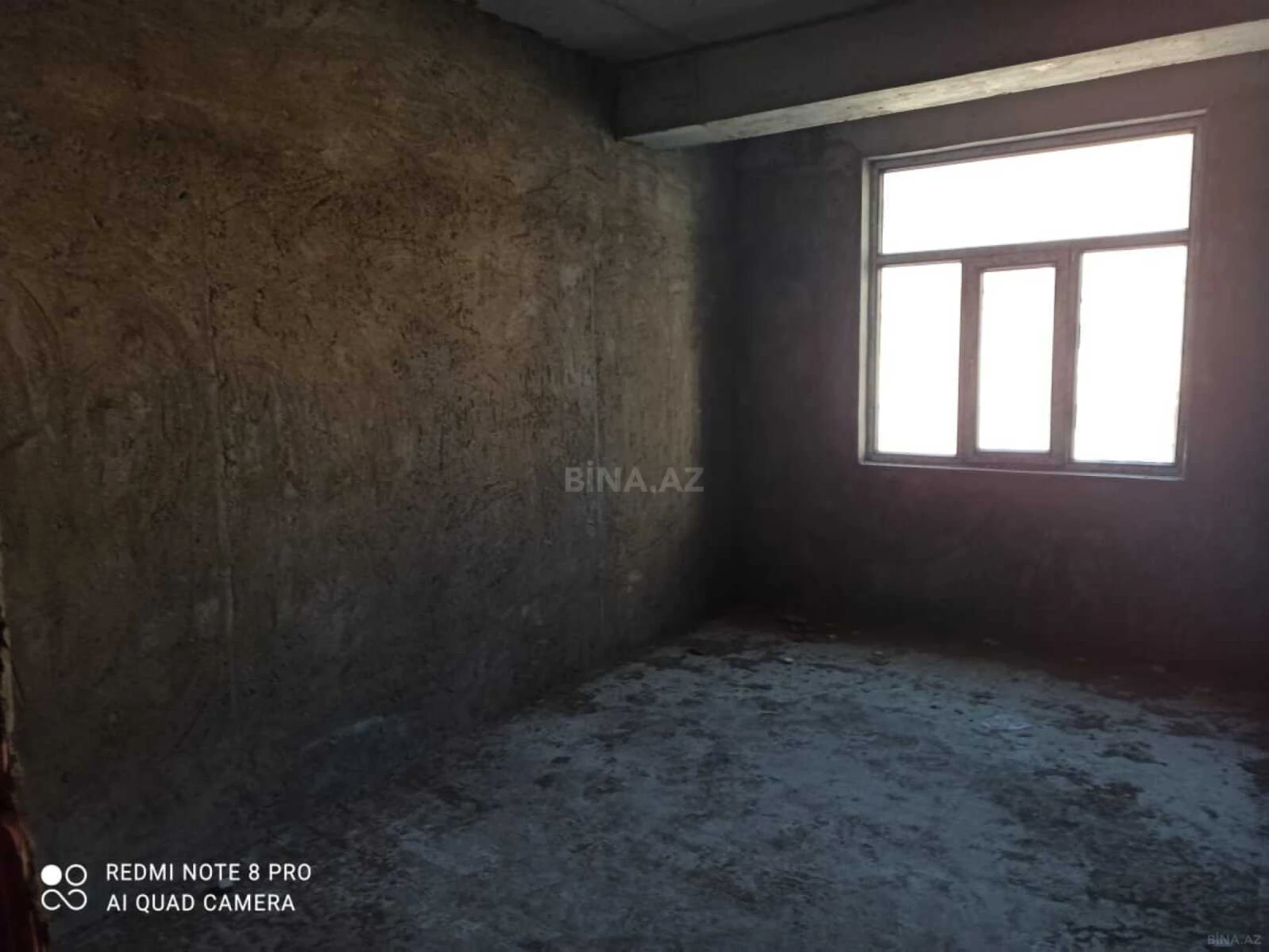 Satılır 4 otaqlı mənzil 165 m²