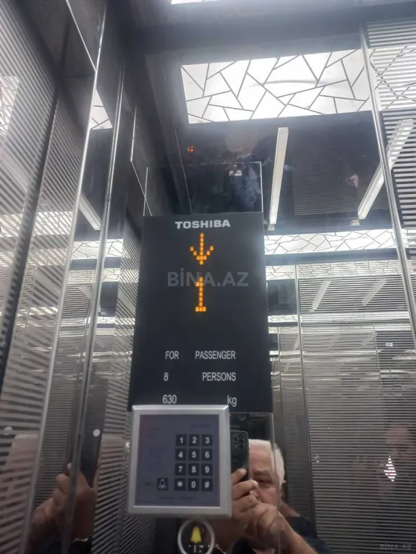 Satılır 4 otaqlı mənzil 165 m²