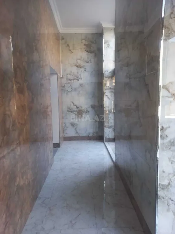 Satılır 4 otaqlı mənzil 165 m²