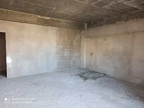 Satılır 4 otaqlı mənzil 165 m²
