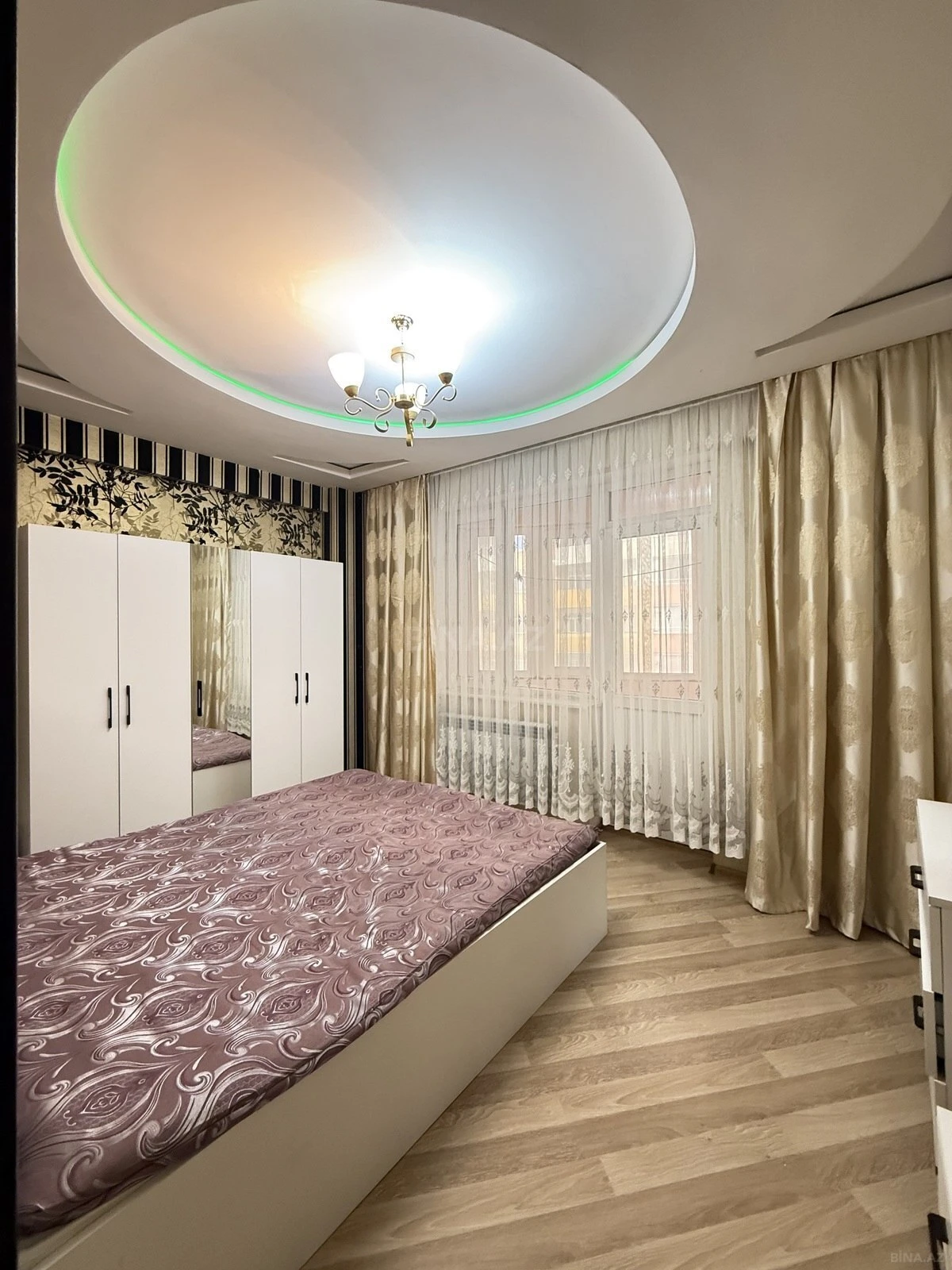 Satılır 2 otaqlı mənzil 80 m²
