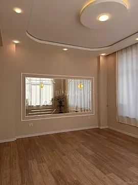 Satılır 2 otaqlı mənzil 82 m²