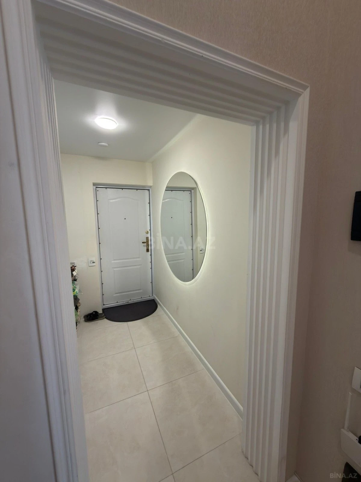 Satılır 2 otaqlı mənzil 82 m²