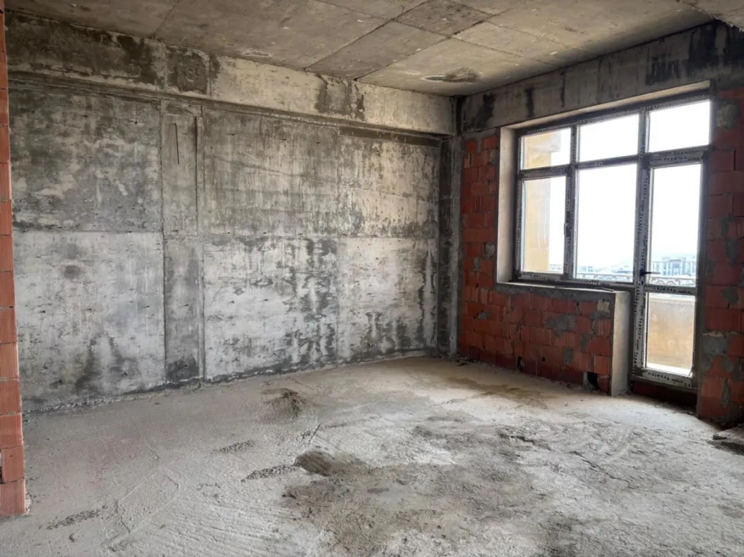 Satılır 3 otaqlı mənzil 141 m²