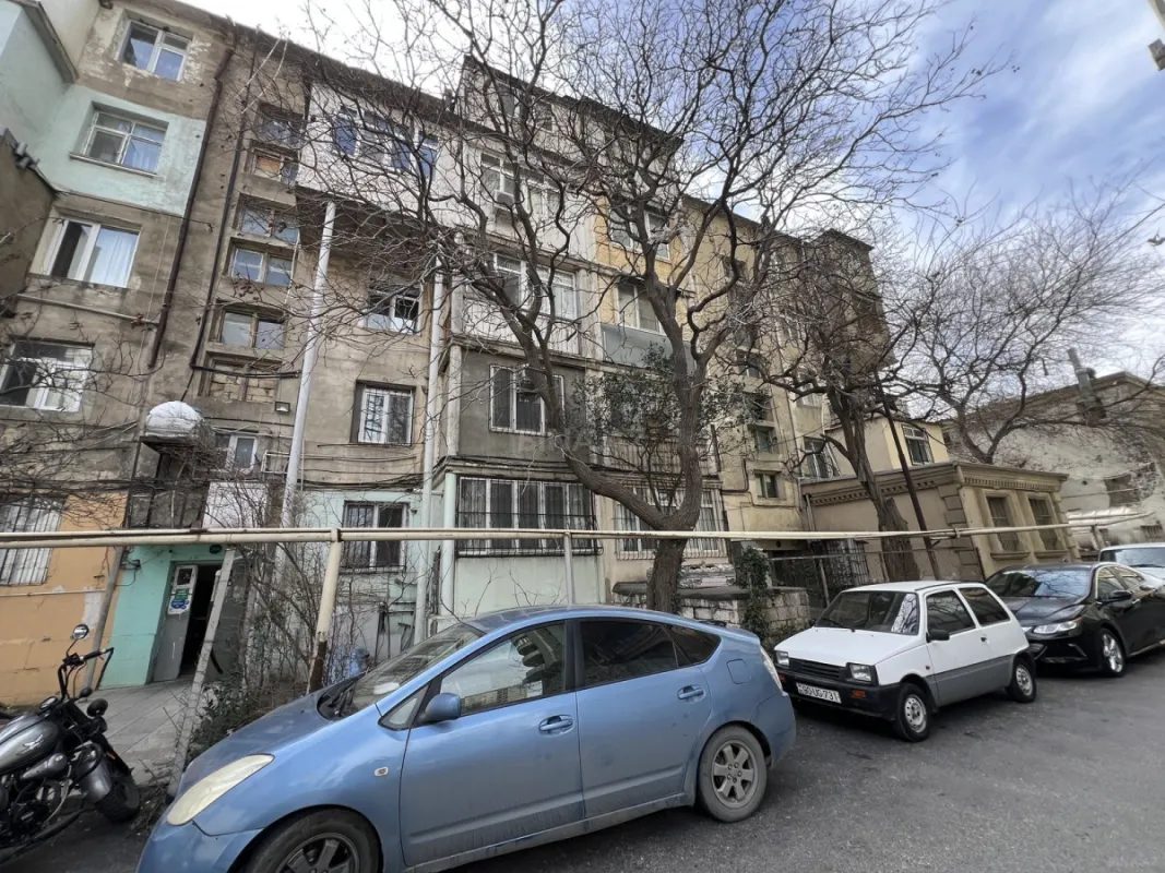 Satılır 1 otaqlı mənzil 35 m²