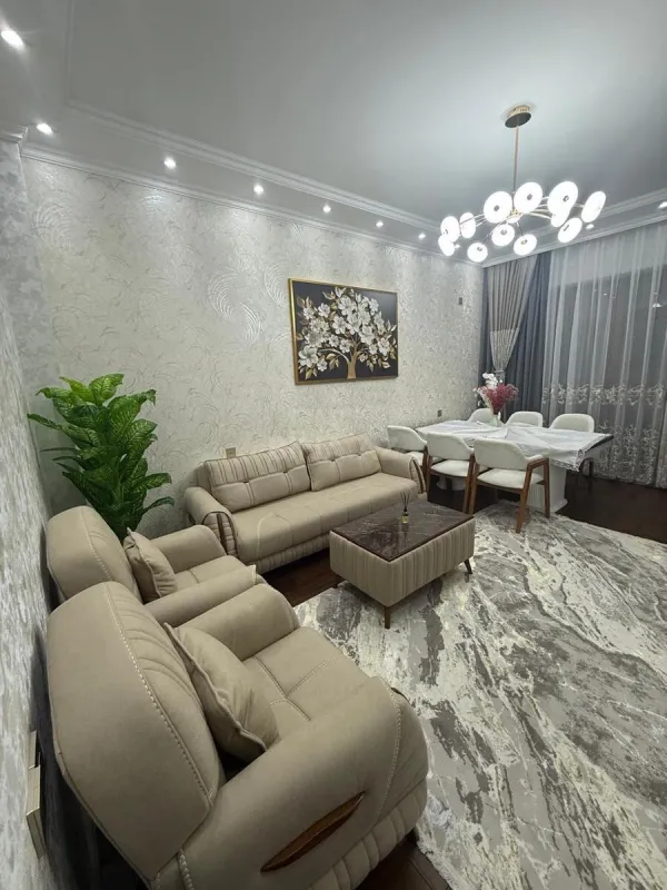 Satılır 3 otaqlı mənzil 106 m²