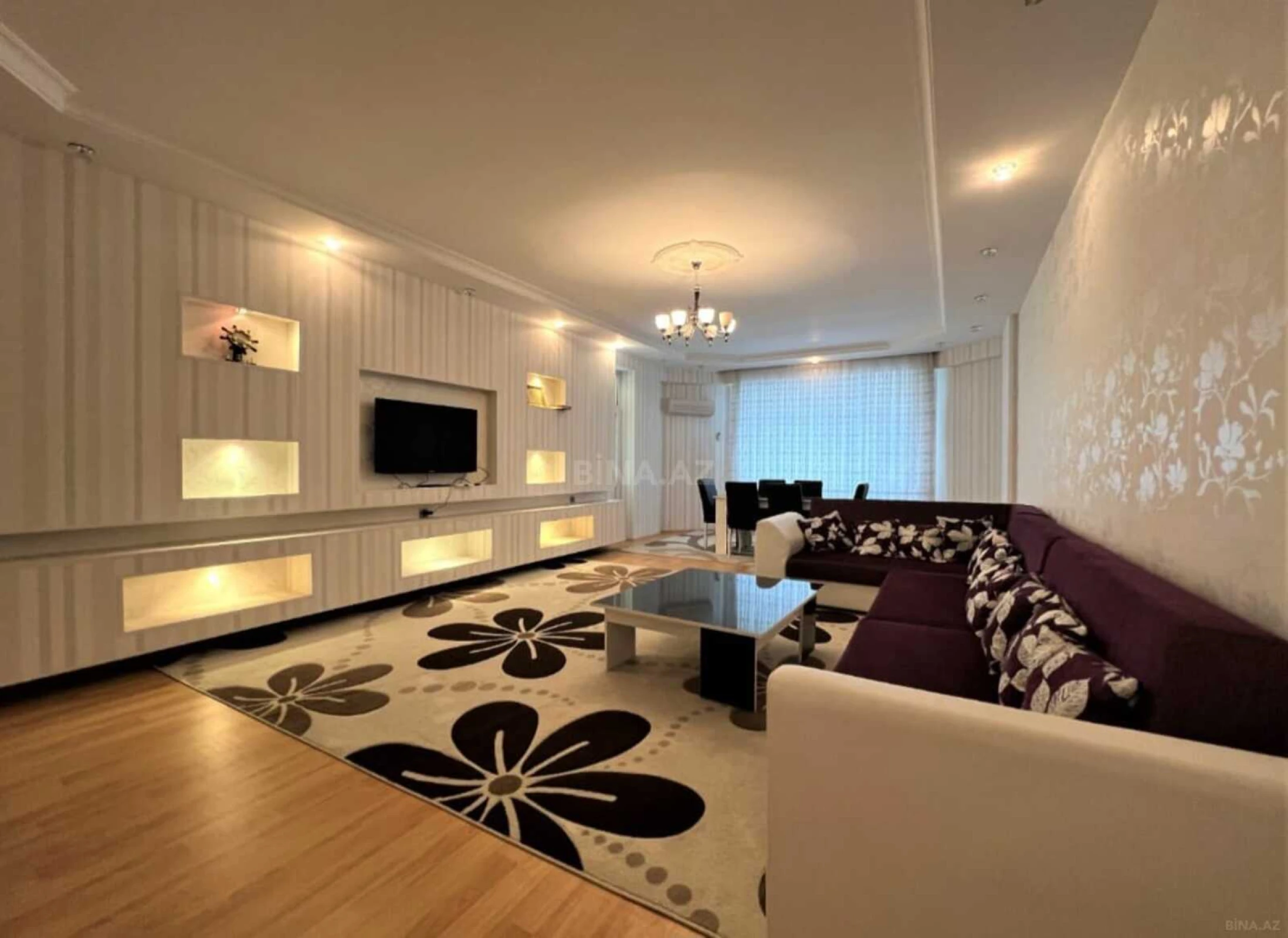 Satılır 3 otaqlı mənzil 160 m²