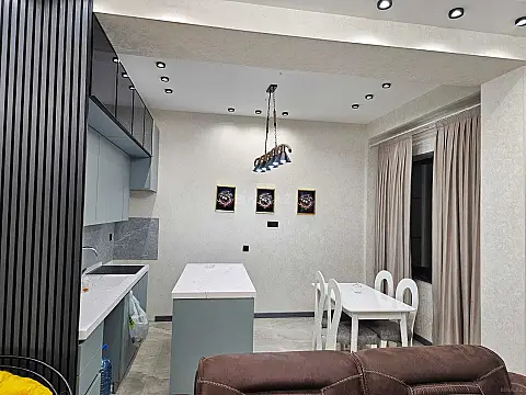 Satılır 3 otaqlı mənzil 90 m²