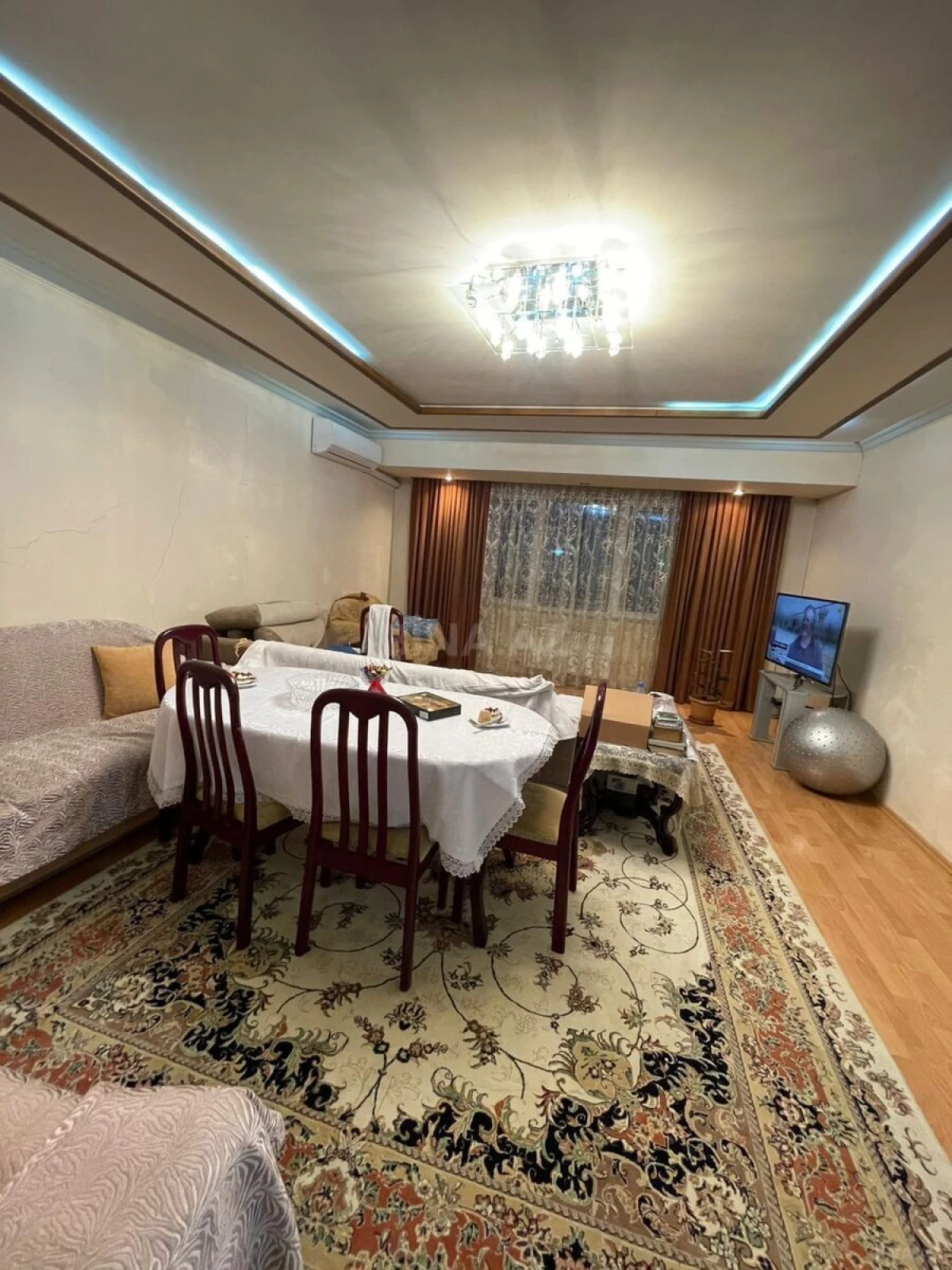Satılır 3 otaqlı mənzil 105 m²