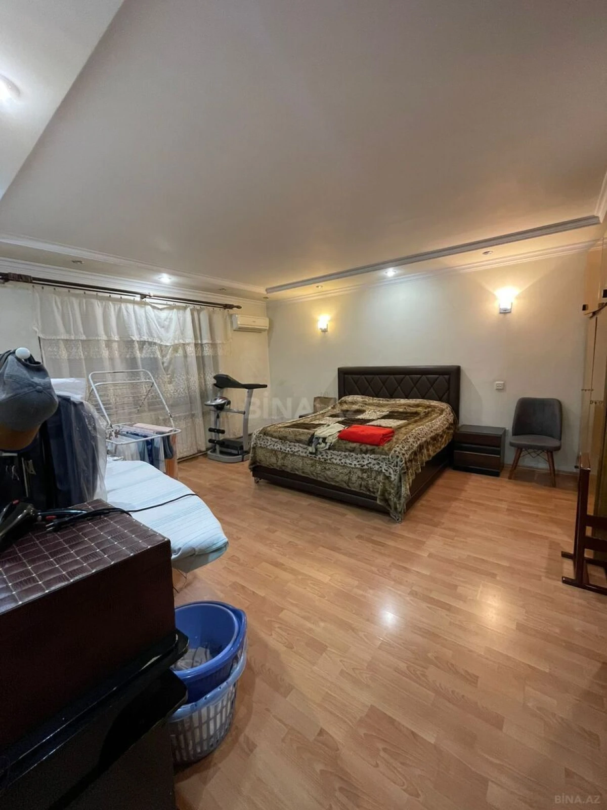 Satılır 3 otaqlı mənzil 105 m²
