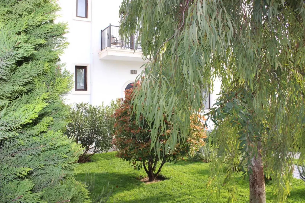 Satılır 4 otaqlı həyət evi 161 m²