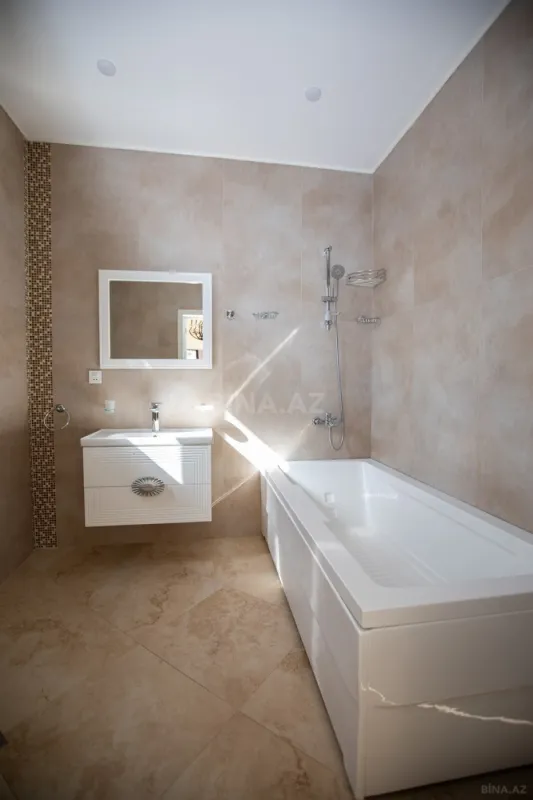 Satılır 4 otaqlı həyət evi 161 m²