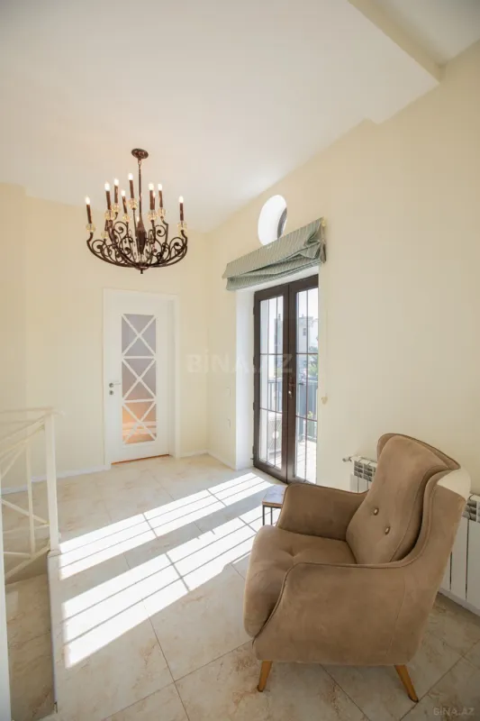 Satılır 4 otaqlı həyət evi 161 m²