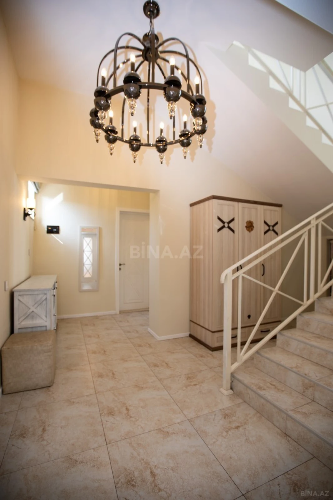 Satılır 4 otaqlı həyət evi 161 m²