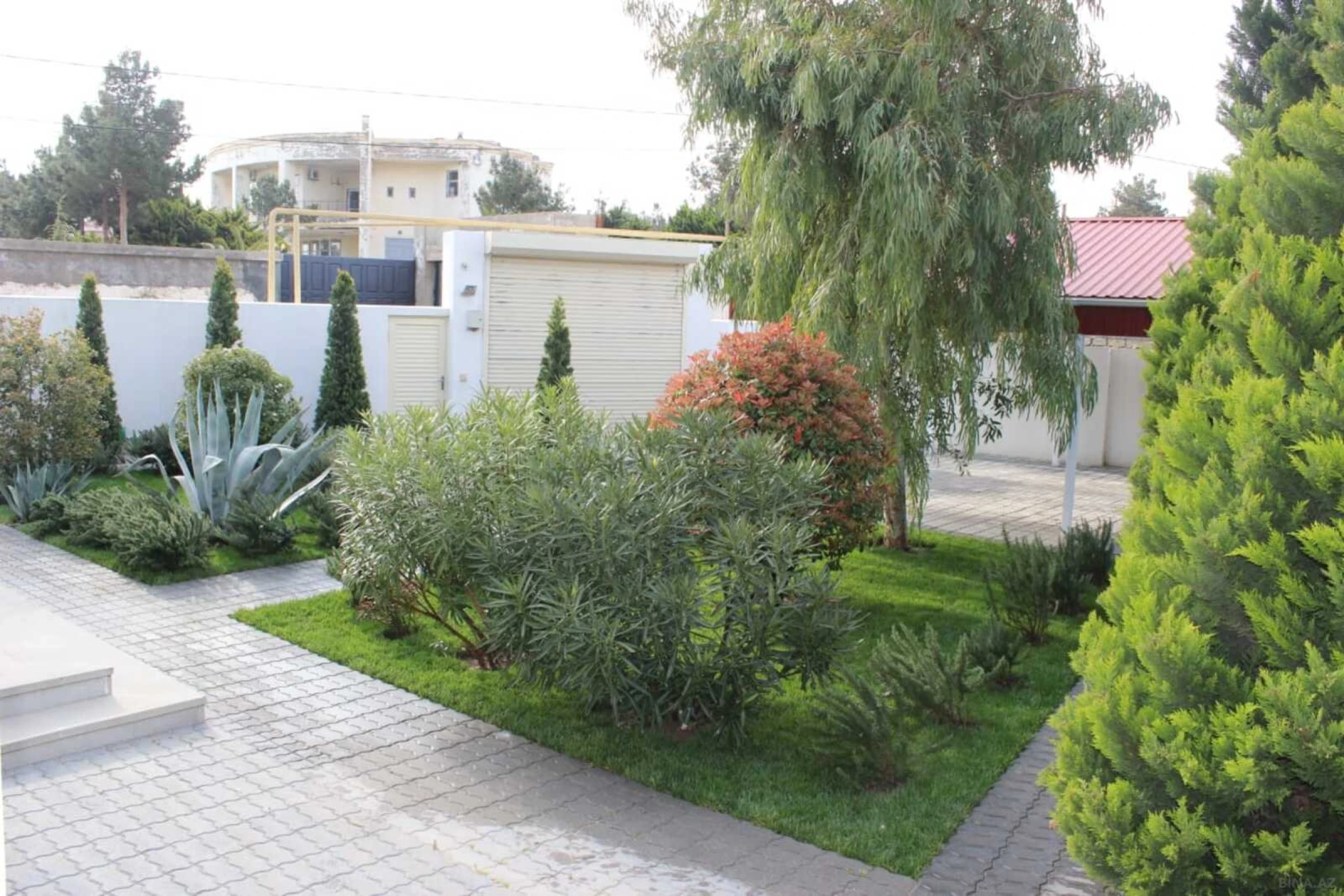 Satılır 4 otaqlı həyət evi 161 m²