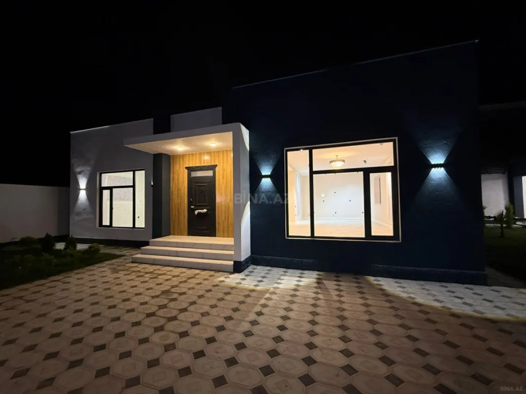 Satılır 4 otaqlı həyət evi 137 m²