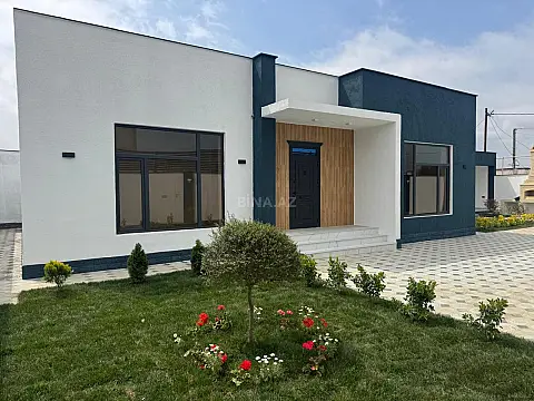 Satılır 4 otaqlı həyət evi 137 m²