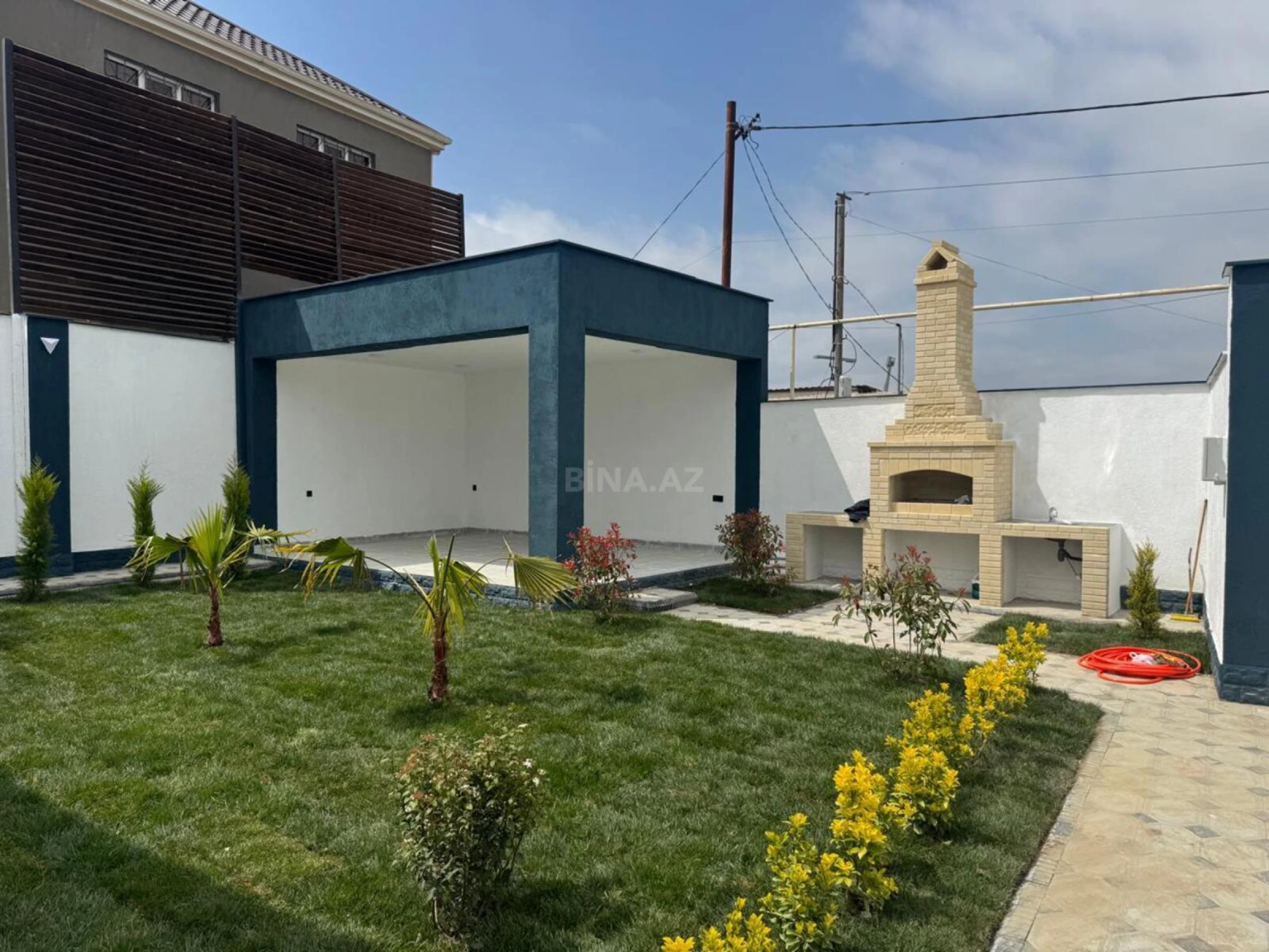 Satılır 4 otaqlı həyət evi 137 m²