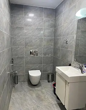 Satılır 2 otaqlı mənzil 87 m²