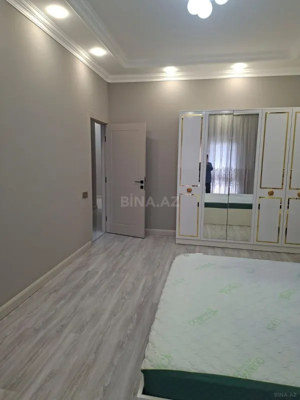 Kirayə verilir 3 otaqlı mənzil 127 m²