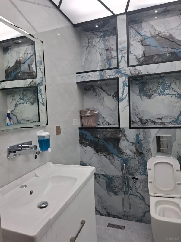 Kirayə verilir 3 otaqlı mənzil 127 m²