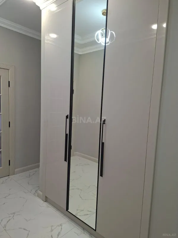 Kirayə verilir 3 otaqlı mənzil 127 m²