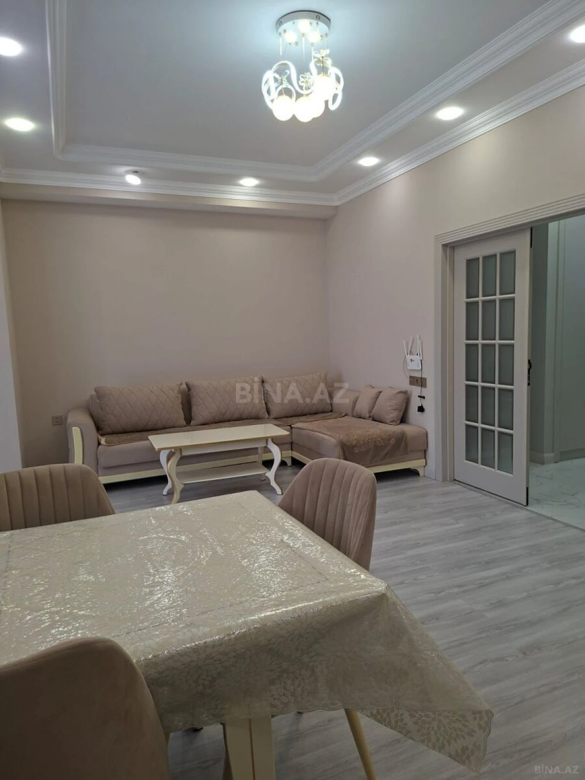 Kirayə verilir 3 otaqlı mənzil 127 m²