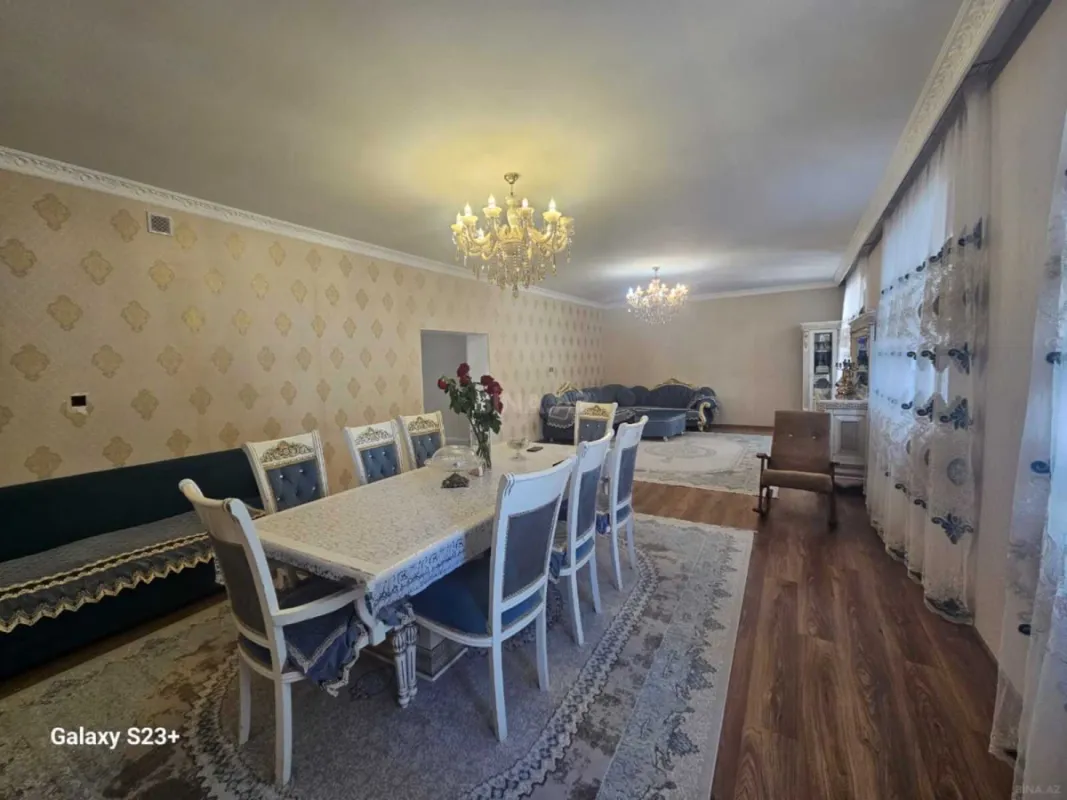 Satılır 7 otaqlı həyət evi 450 m²