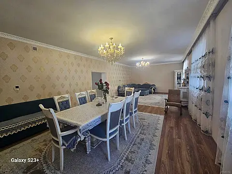Satılır 7 otaqlı həyət evi 450 m²
