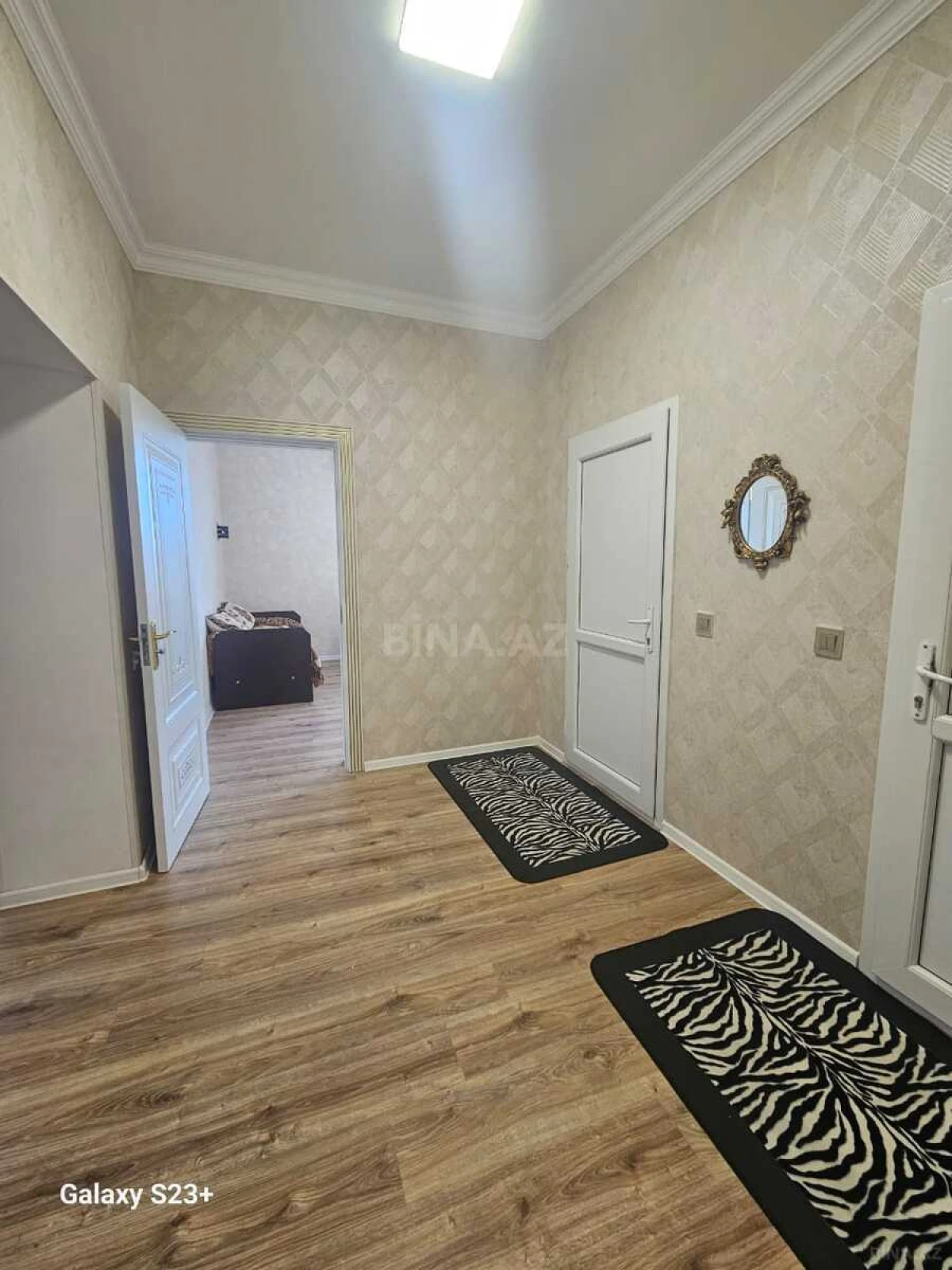 Satılır 7 otaqlı həyət evi 450 m²