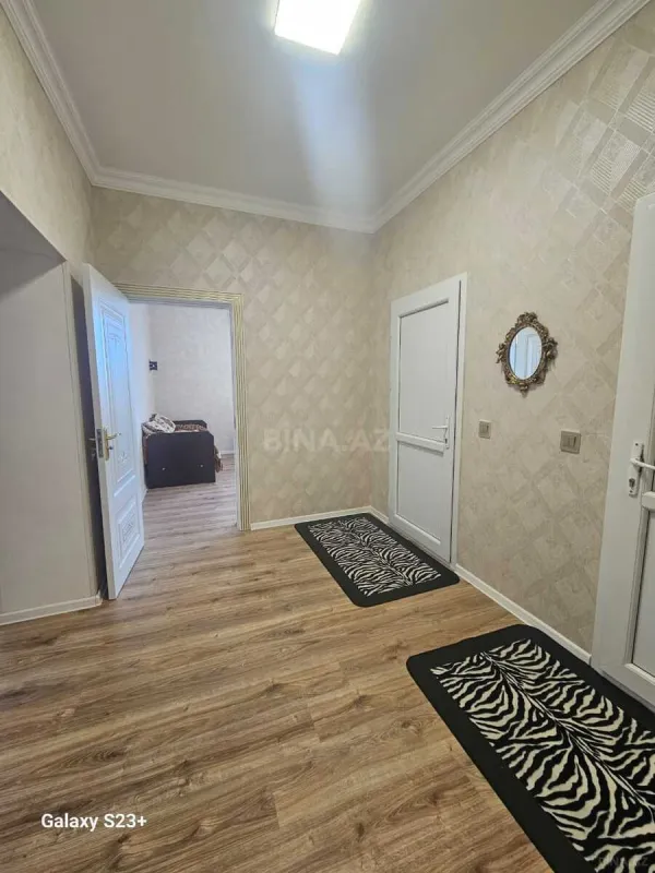 Satılır 7 otaqlı həyət evi 450 m²