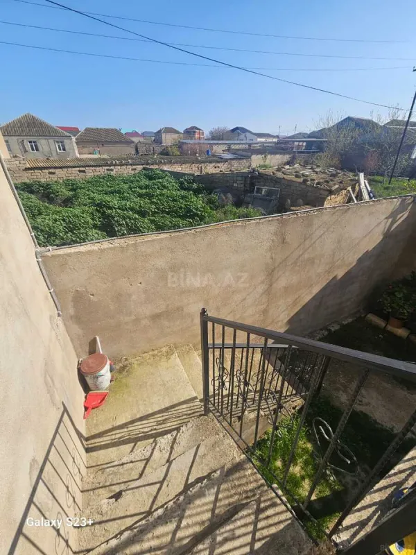 Satılır 7 otaqlı həyət evi 450 m²