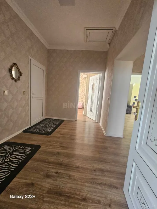 Satılır 7 otaqlı həyət evi 450 m²