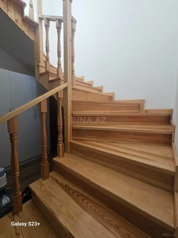 Satılır 7 otaqlı həyət evi 450 m²