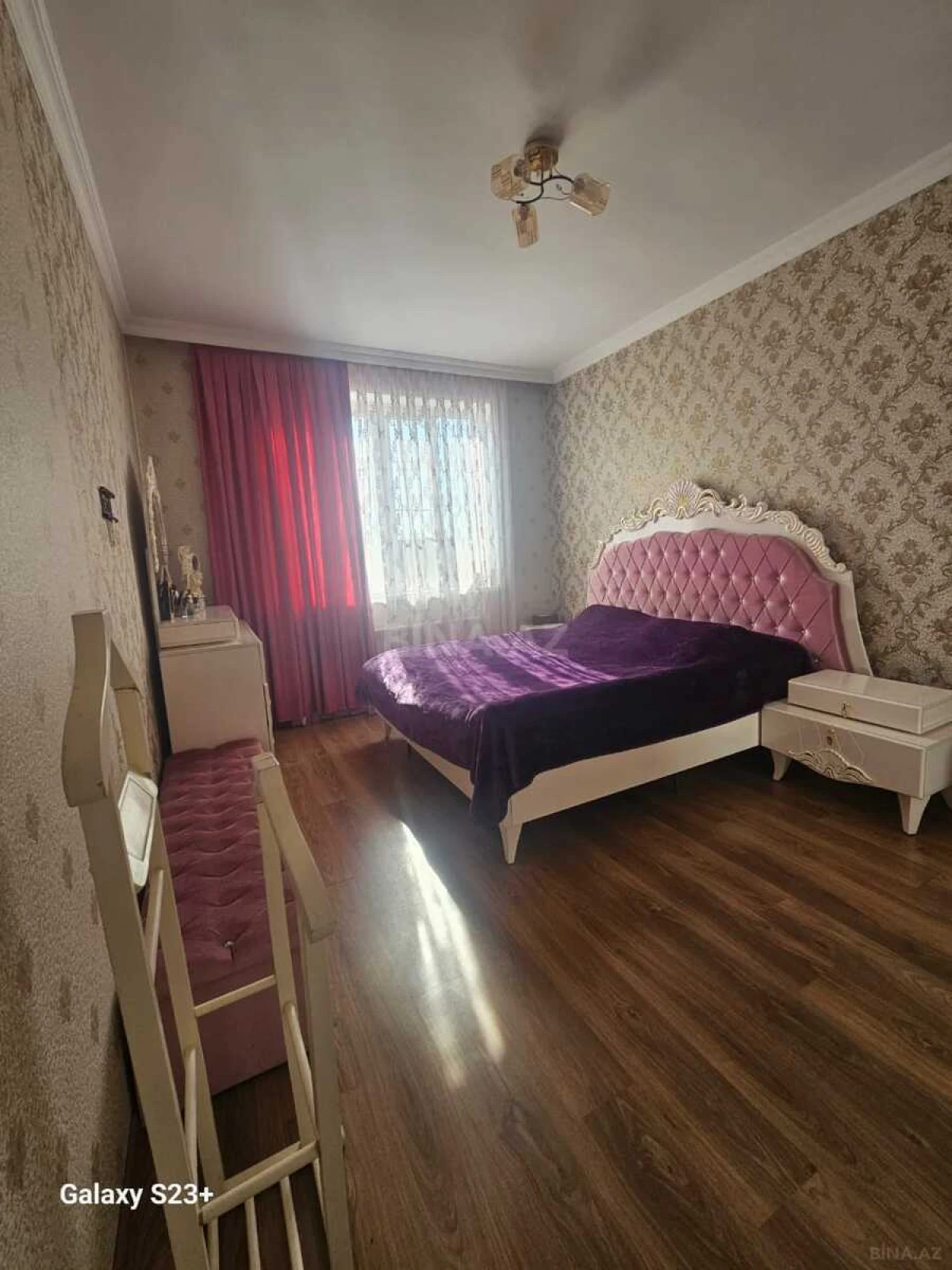 Satılır 7 otaqlı həyət evi 450 m²