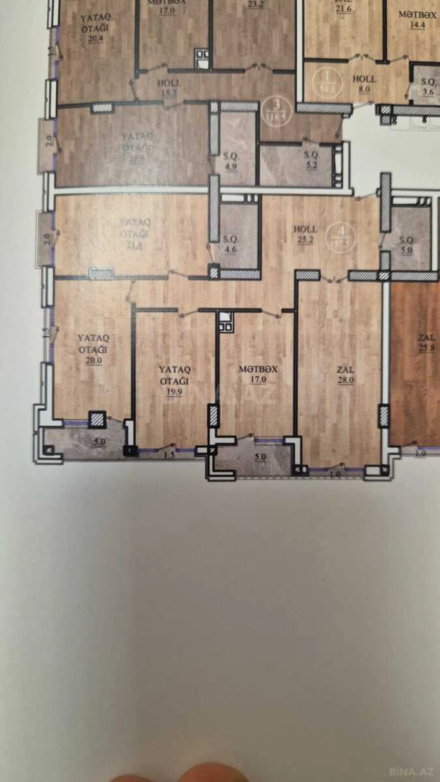 Satılır 4 otaqlı mənzil 158 m²