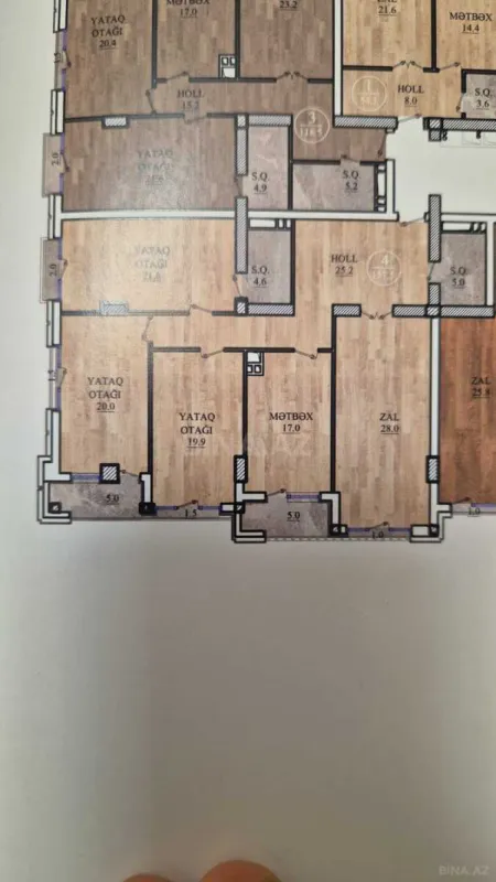 Satılır 4 otaqlı mənzil 158 m²