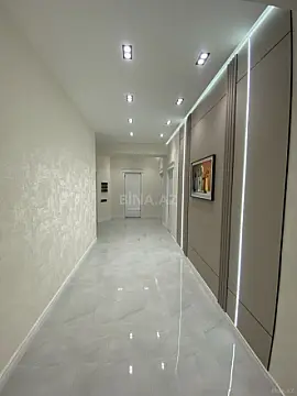 Satılır 3 otaqlı mənzil 165 m²