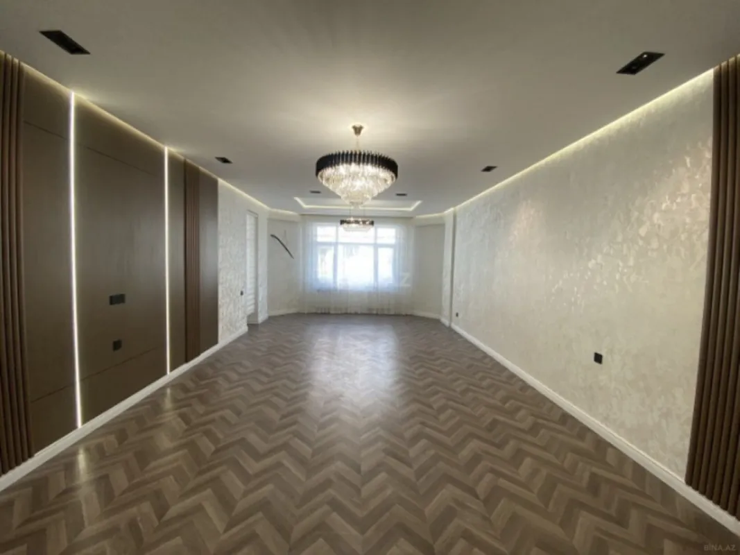 Satılır 3 otaqlı mənzil 165 m²