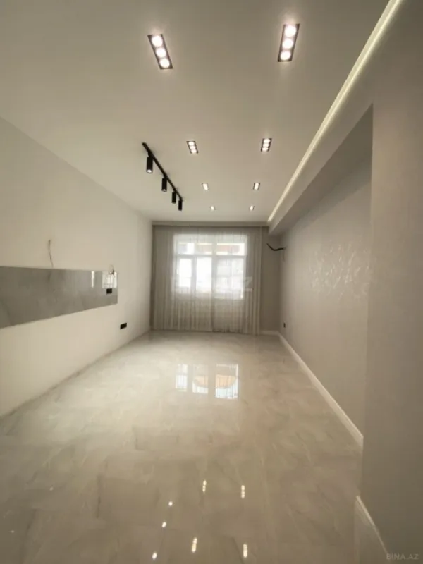 Satılır 3 otaqlı mənzil 165 m²