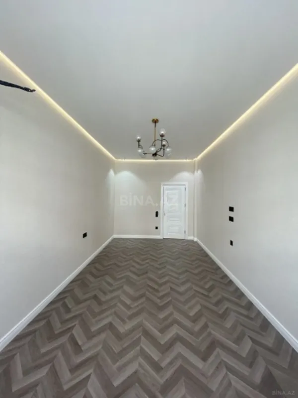 Satılır 3 otaqlı mənzil 165 m²