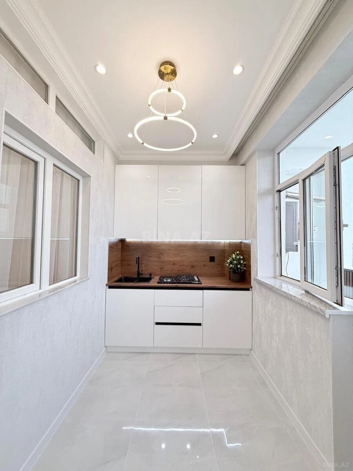 Satılır 2 otaqlı mənzil 65 m²