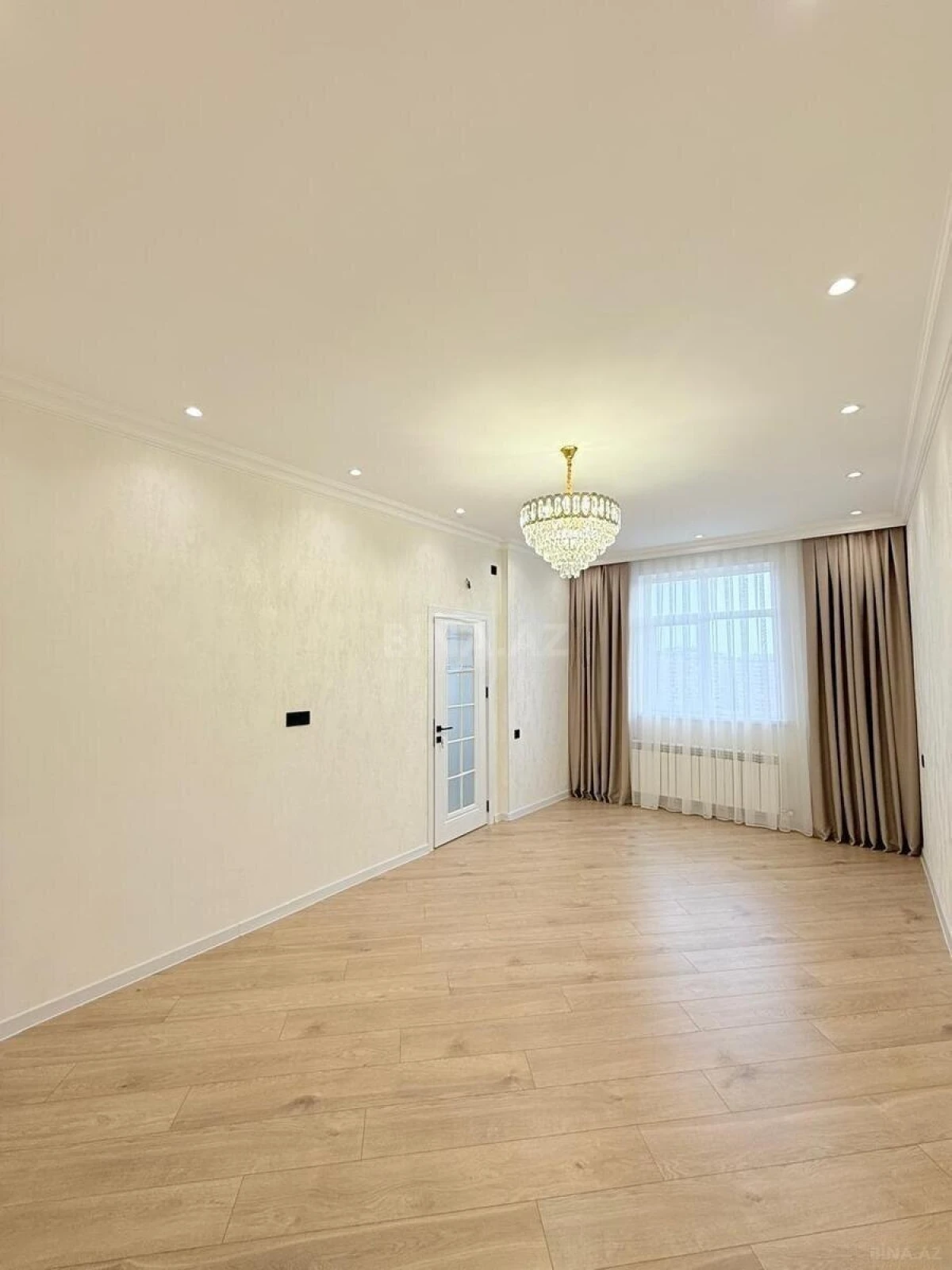 Satılır 2 otaqlı mənzil 65 m²